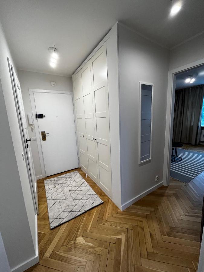 Ohmyhome - Platynowa Warschau